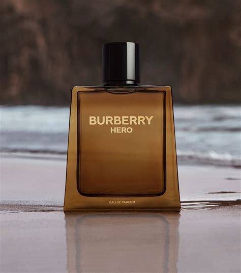 burberry hero woman.